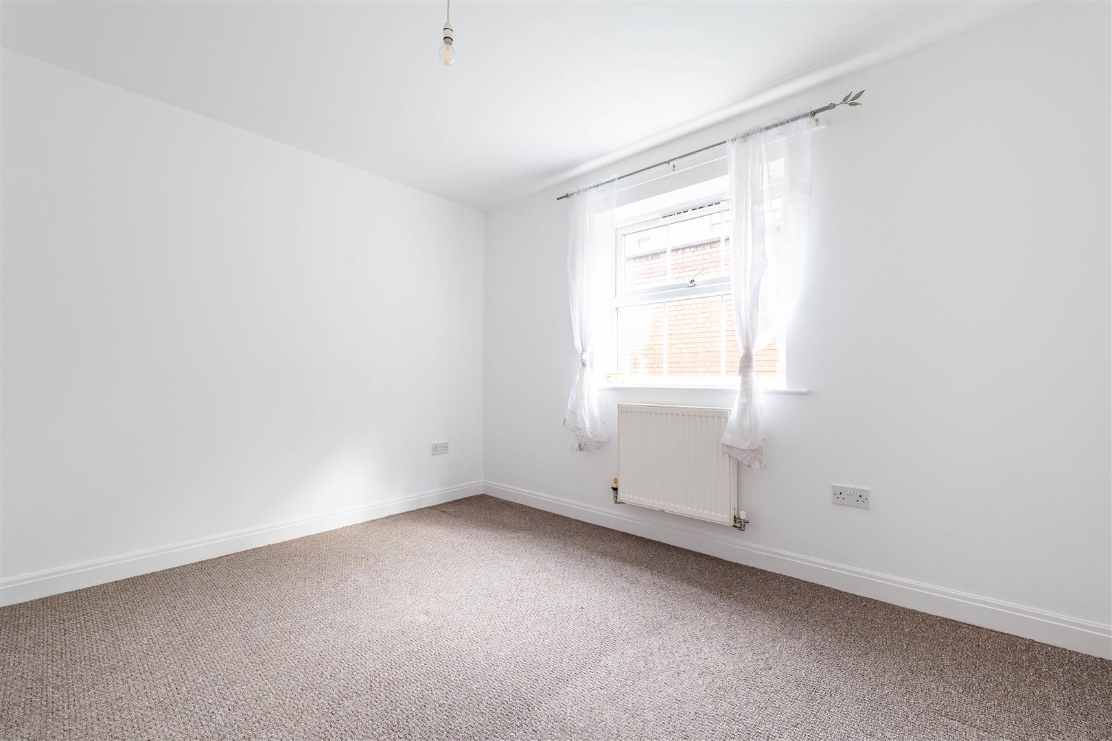 2 bed property in Lancaster Gate, Leyland